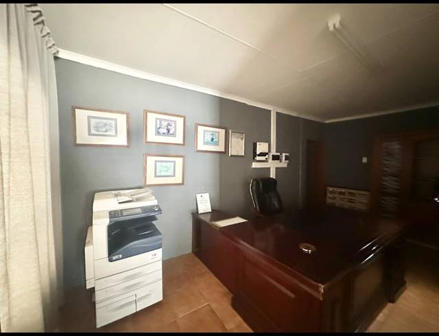 14 BEDROOM HOUSE FOR SALE IN IVY PARK